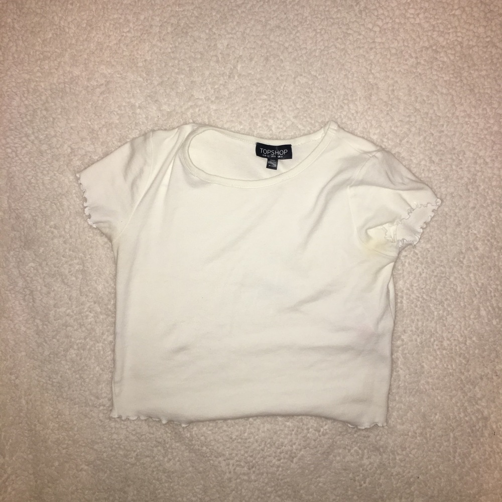 LETTUCE HEM CROP TOP